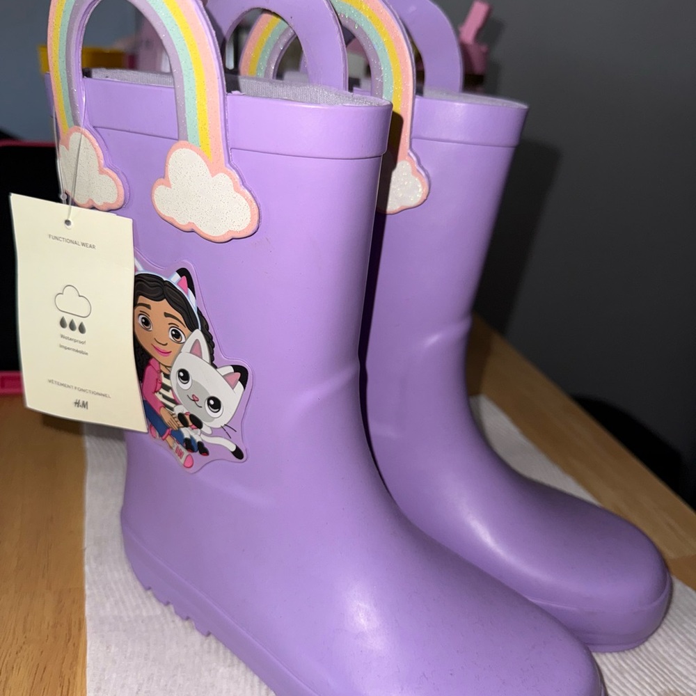 H&M Gabby’s Dollhouse Lavender Kids' Boots with Rainbow Handles